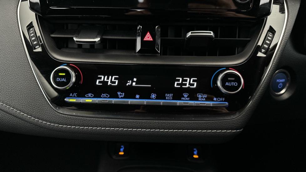 Air Conditioning /Dual Climate Control 