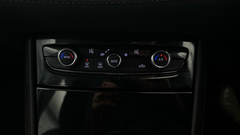 Air Conditioning /Dual Climate Control 