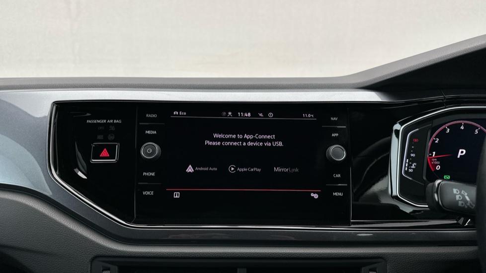 Apple Car Play & Android Auto