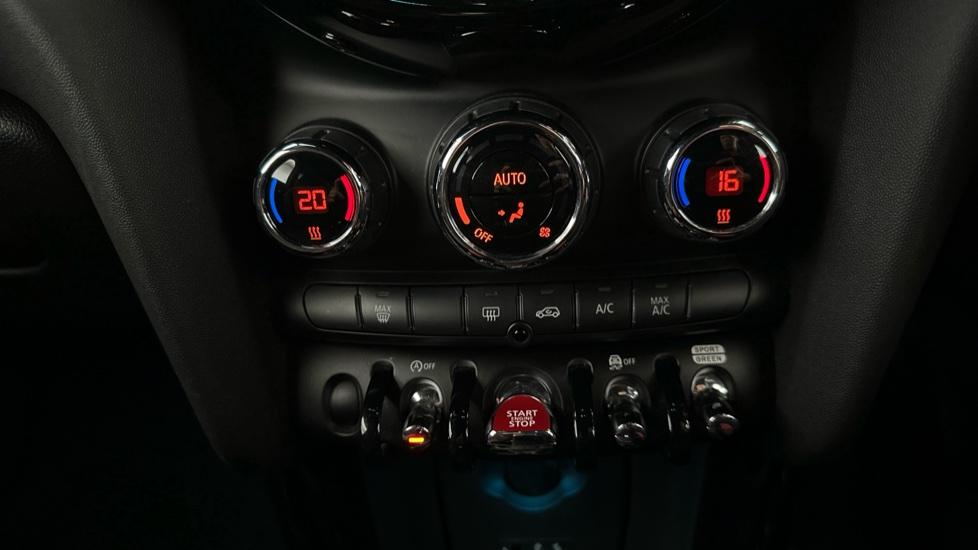 Air Conditioning /Dual Climate Control /Auto Stop/Start 