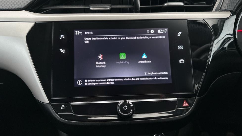 Bluetooth / Apple CarPlay / Android Auto 