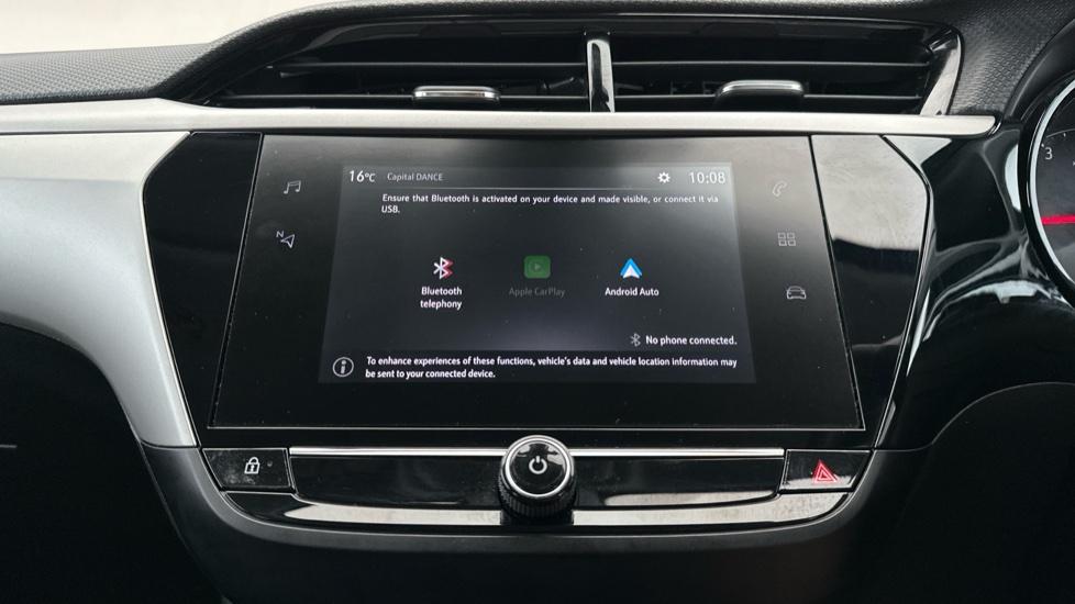 Apple Car Play & Android Auto