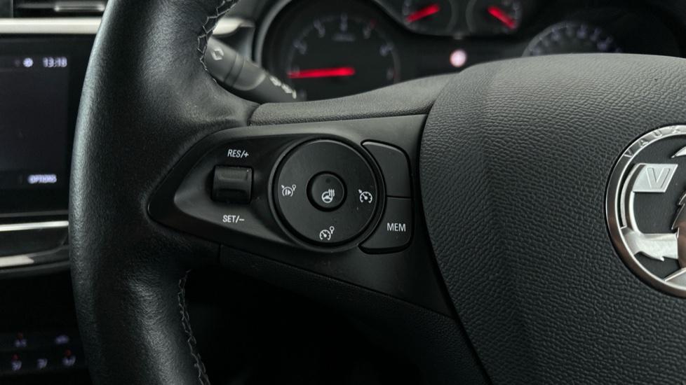 Cruise Control/Speed Limiter  /Heated Steering Wheel 