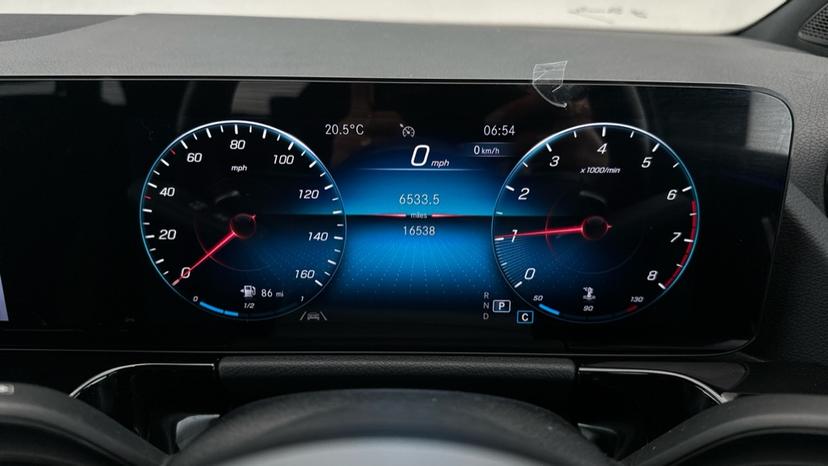 Digital Dashboard /Lane Assist 