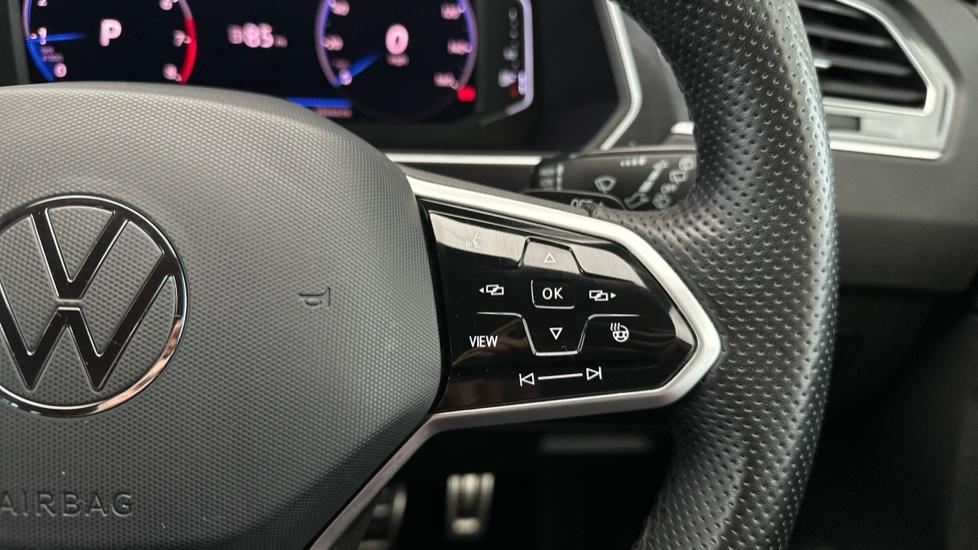 Paddle Shift/Heated Steering Wheel 