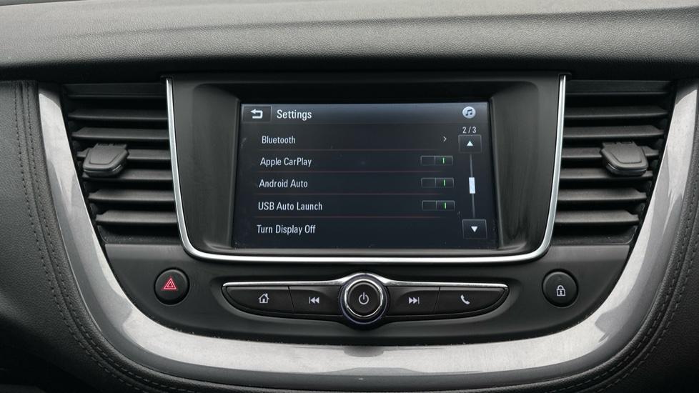 Apple Car Play & Android Auto