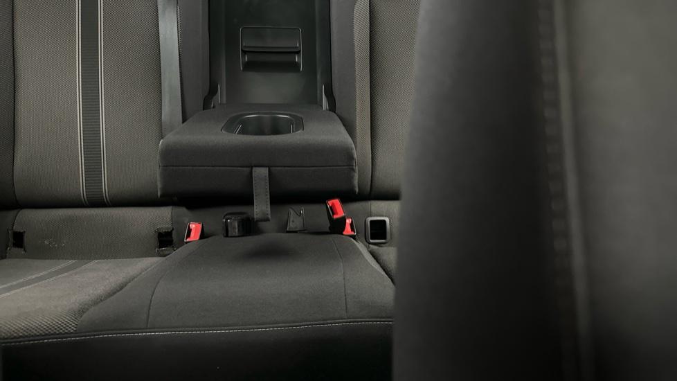 Rear Armrest/ Cup Holder