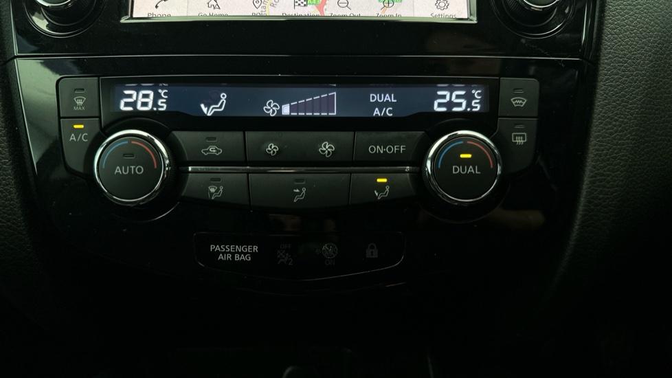 Air Conditioning / Dual Climate Control 