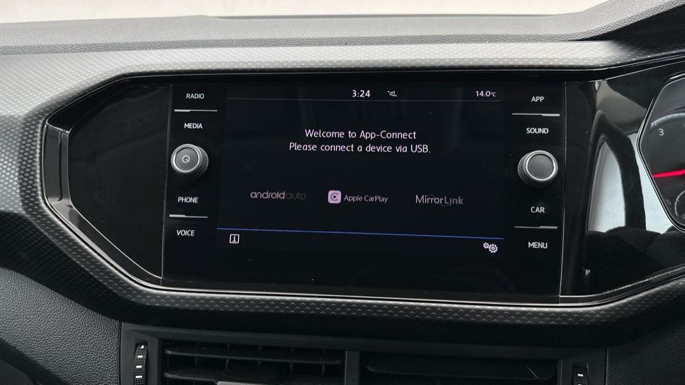 Apple Car Play & Android Auto