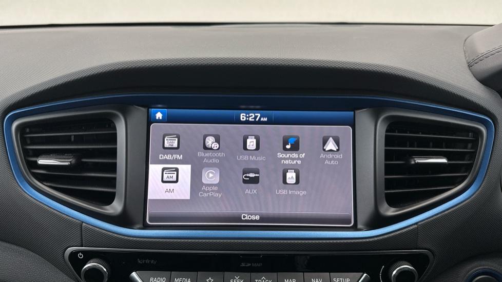 Apple Car Play & Android Auto