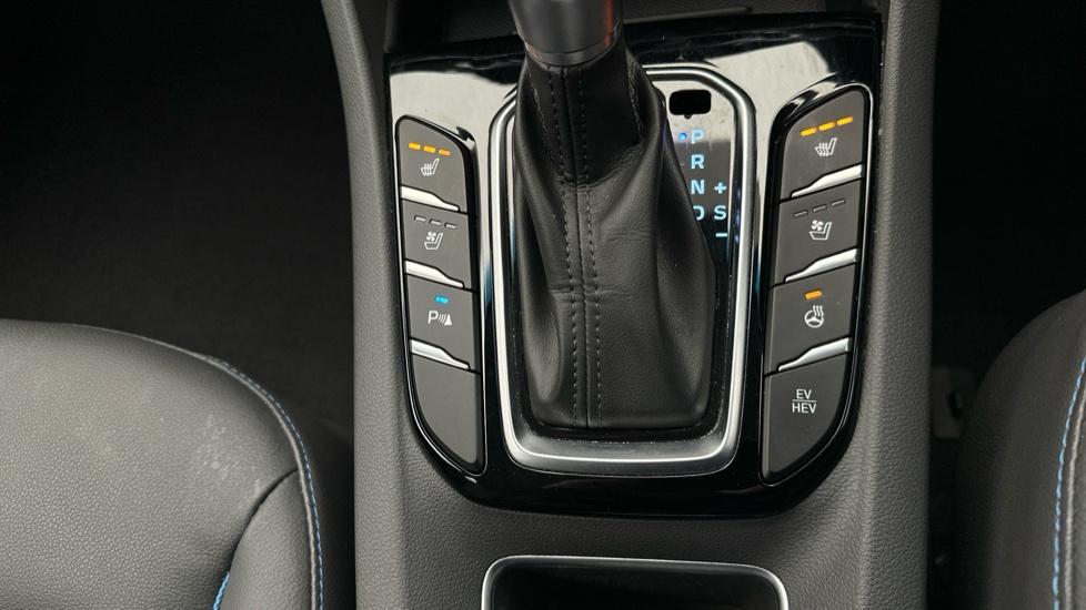 Heated/Cooled Seats/ Heated Steering Wheel 