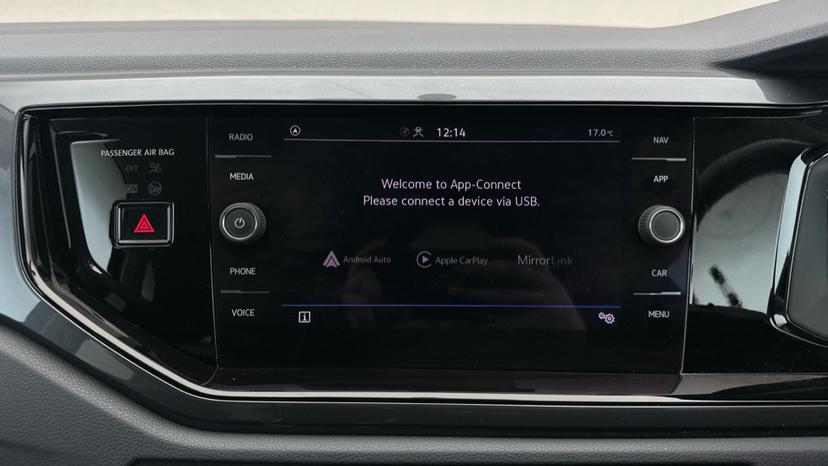 Apple Car Play & Android Auto