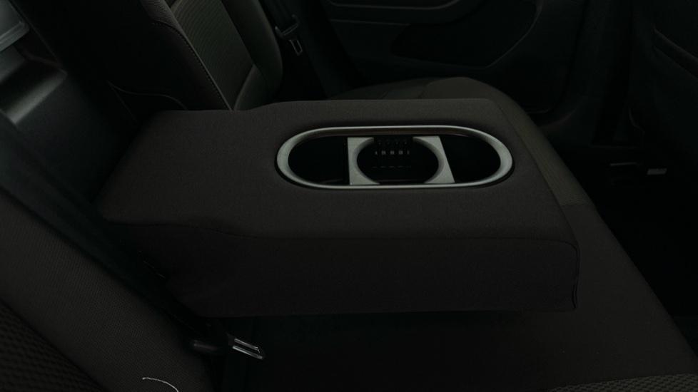 Rear Armrest/ Cup Holder