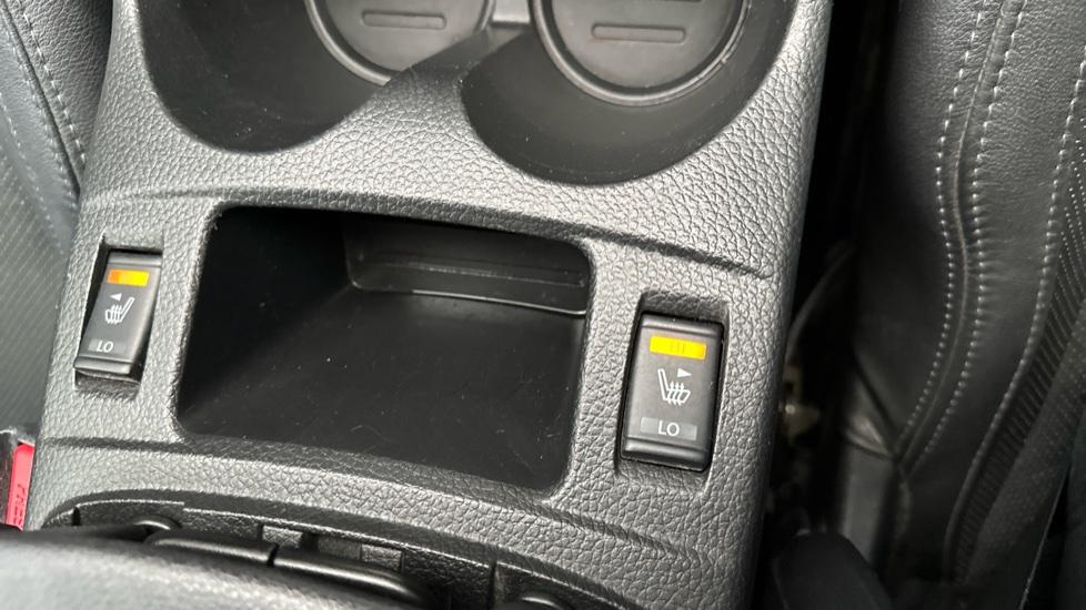 Heated Seats 