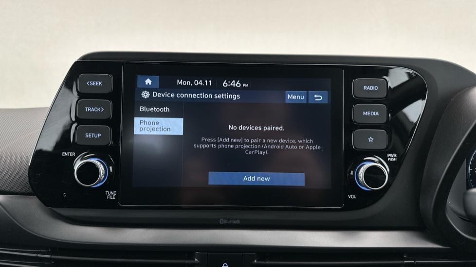 Apple Car Play & Android Auto