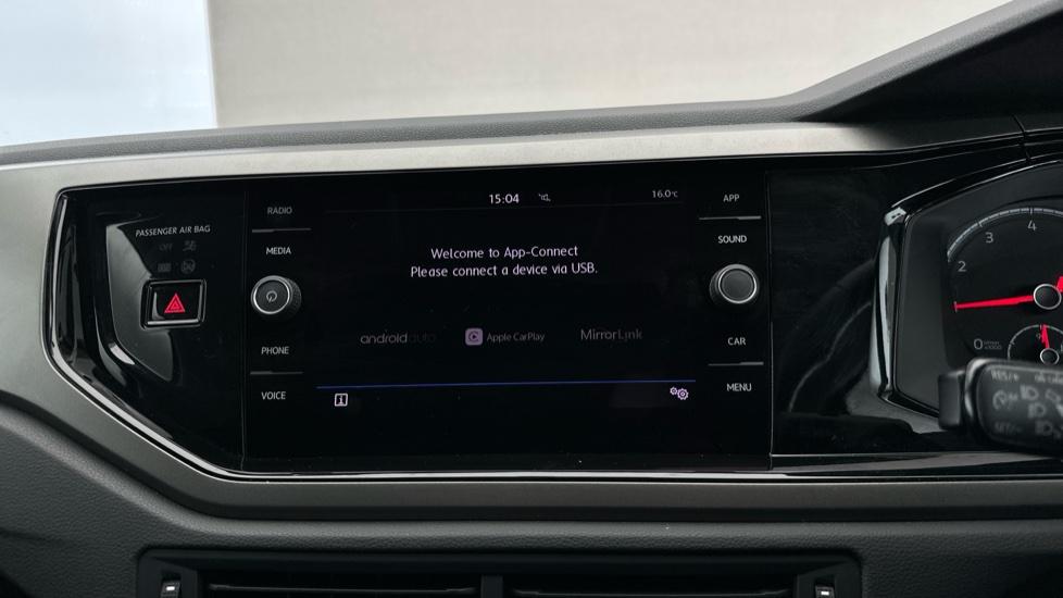 Apple Car Play & Android Auto