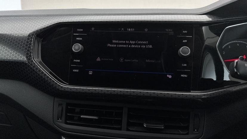 Apple CarPlay/ Android auto 