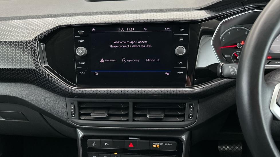 Apple Car Play & Android Auto