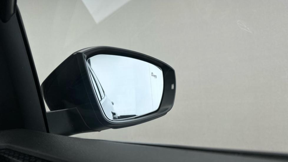 Blind Spot Monitoring System 