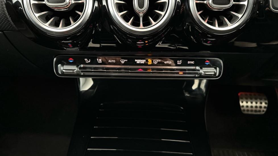 Air Conditioning /Dual Climate Control 