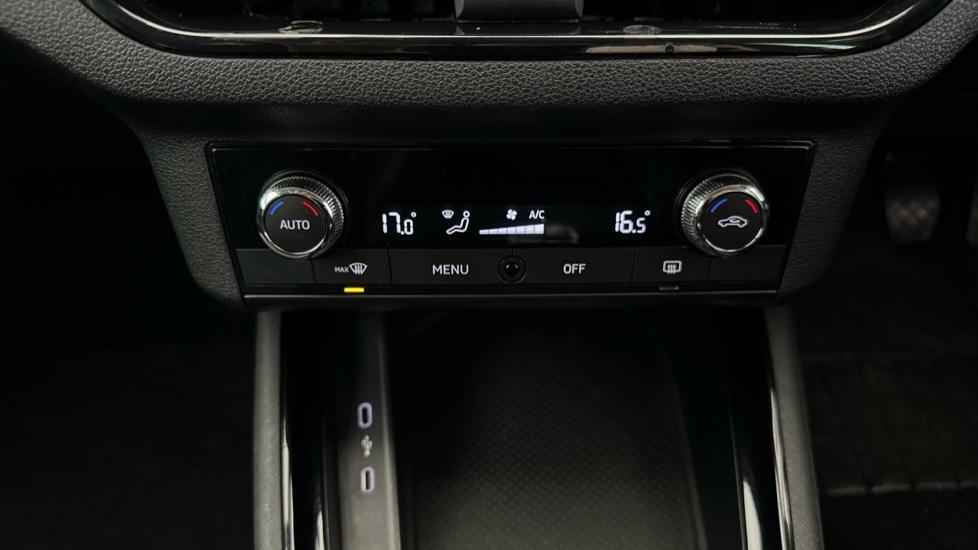 Air Conditioning /Dual Climate Control 