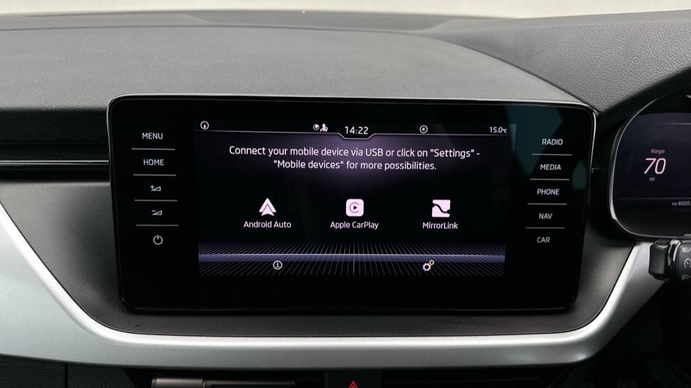 Apple Car Play & Android Auto