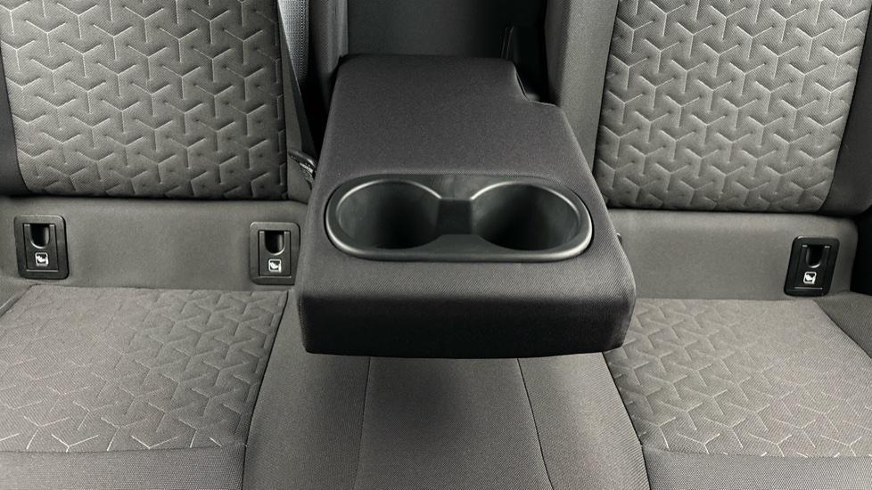 Rear Armrest/ Cup Holder