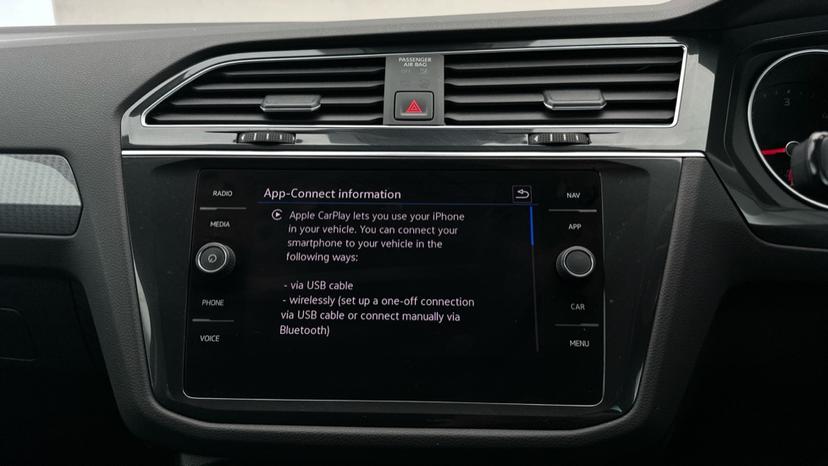 Apple Car Play & Android Auto