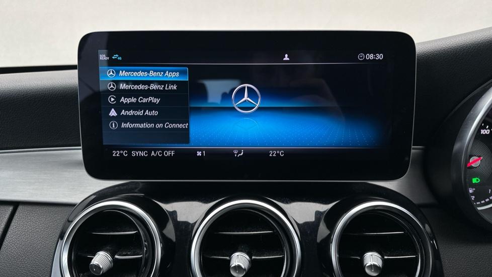 Apple Car Play & Android Auto