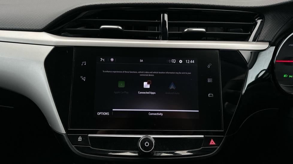 Apple Car Play & Android Auto