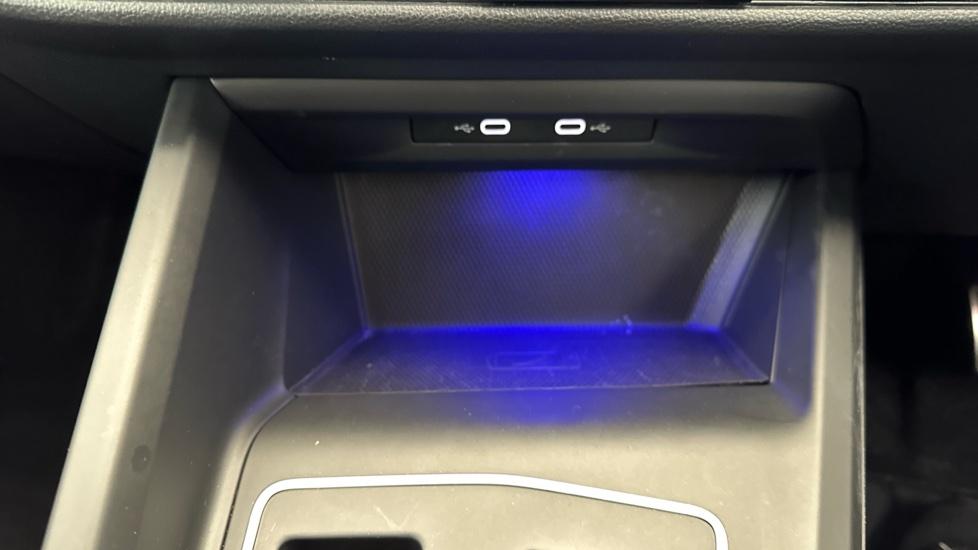 Ambient Lighting /Wireless Charger 