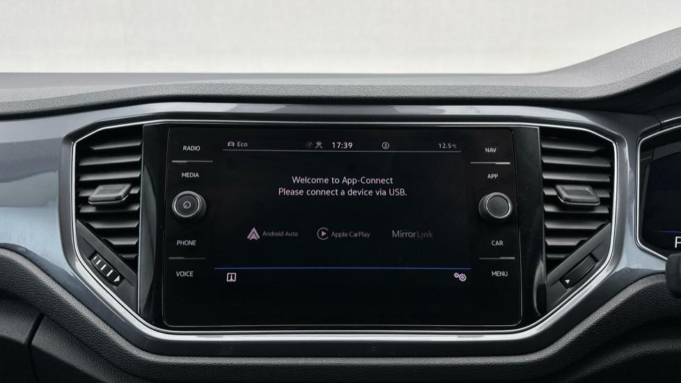 Apple Car Play & Android Auto