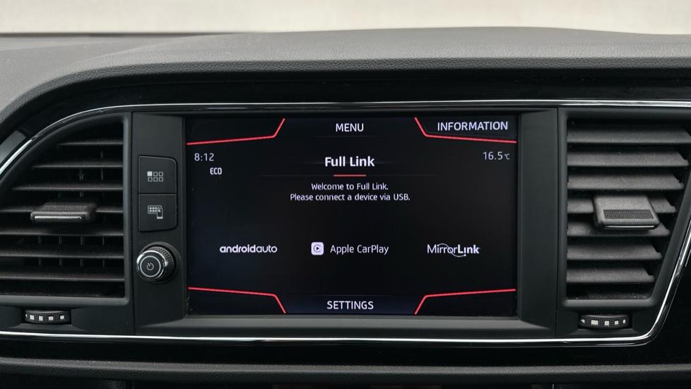 Apple Car Play & Android Auto