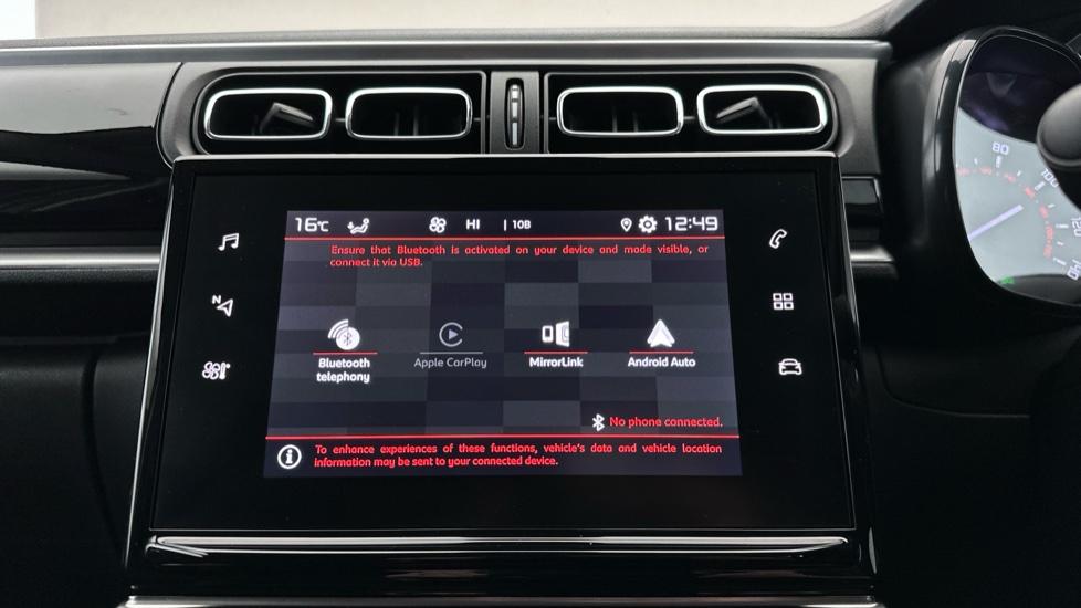 Bluetooth/ Apple CarPlay/Android Auto 