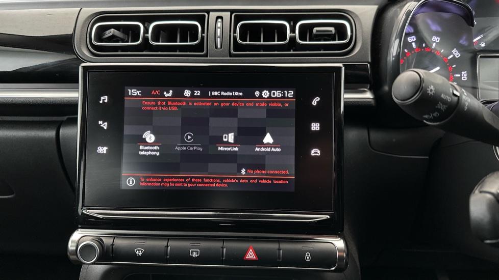 Bluetooth Connectivity  / Apple CarPlay / Android Auto 