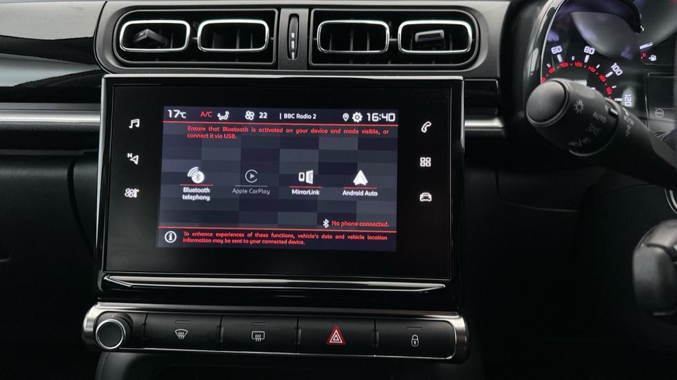 Bluetooth Connectivity  / Apple CarPlay / Android Auto 