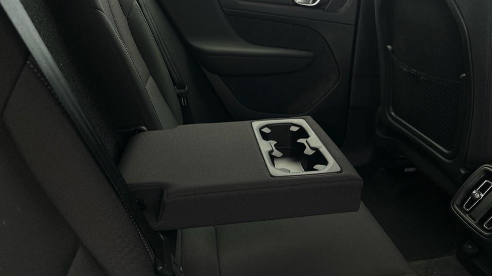 Rear Armrest/ Cup Holder