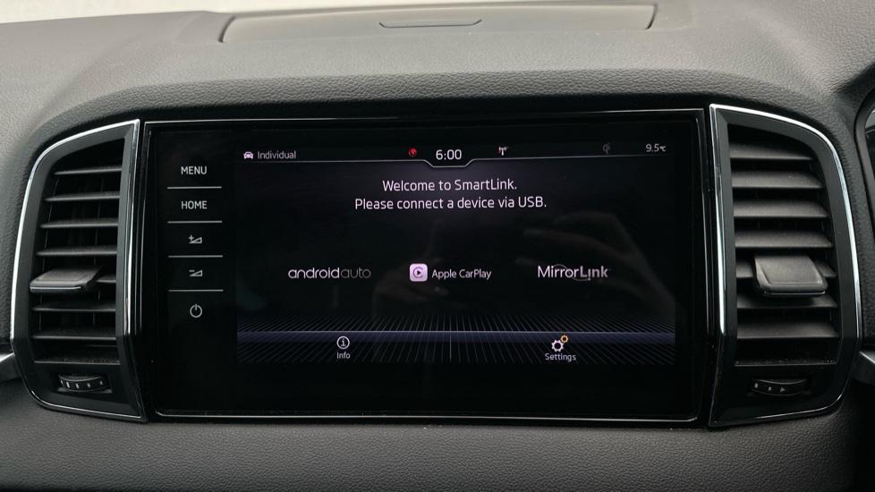 Apple Car Play & Android Auto