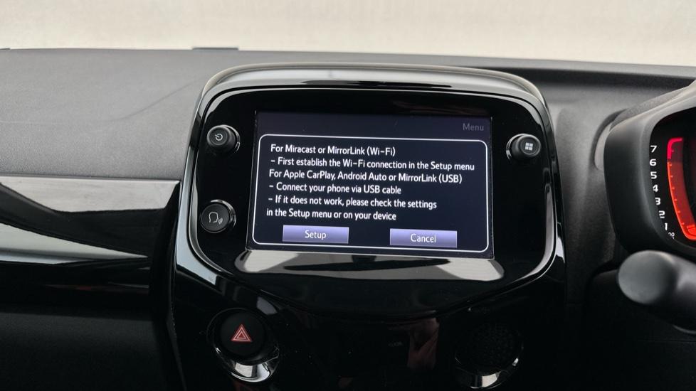 Apple Car Play & Android Auto