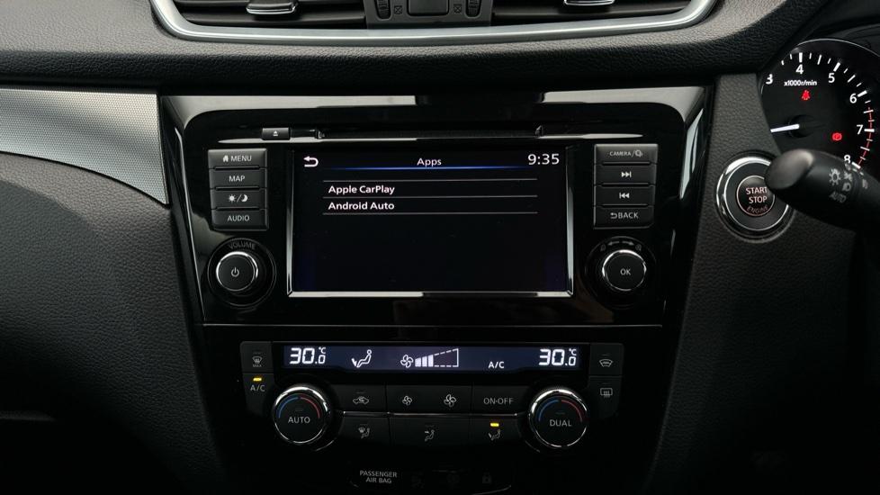 Apple Car Play & Android Auto