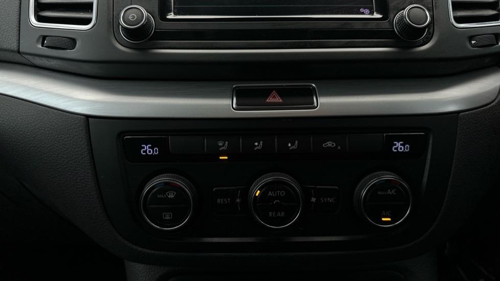 Air Conditioning /Dual Climate Control 