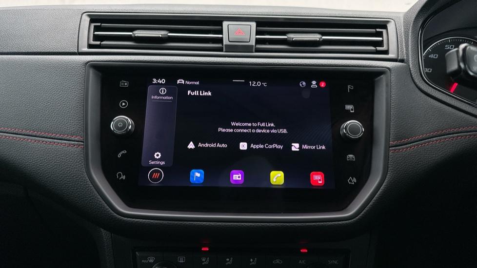 Apple Car Play & Android Auto