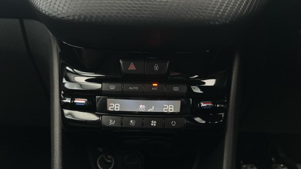 Air Conditioning / Dual Climate Control 