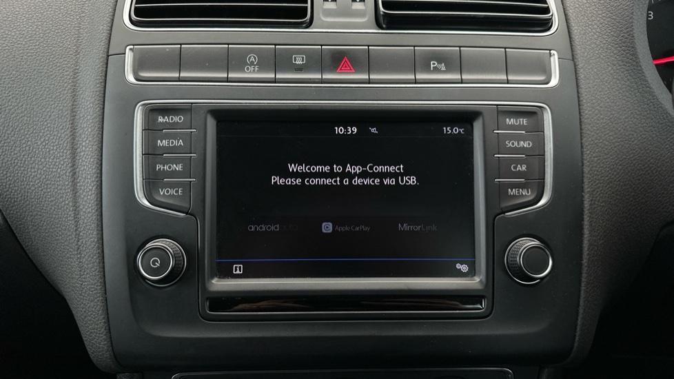 Apple Car Play & Android Auto