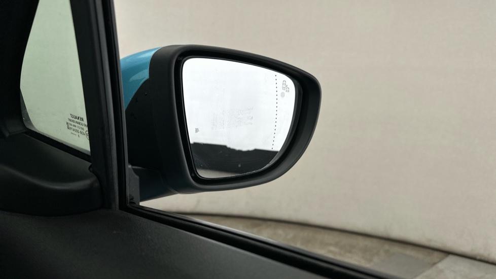 Blind Spot Monitoring System 