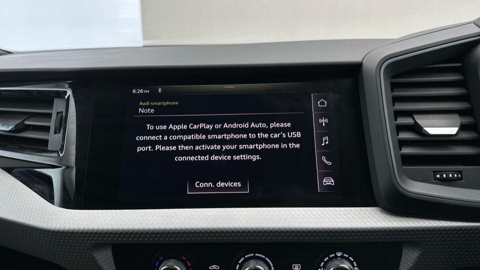 Apple Car Play & Android Auto