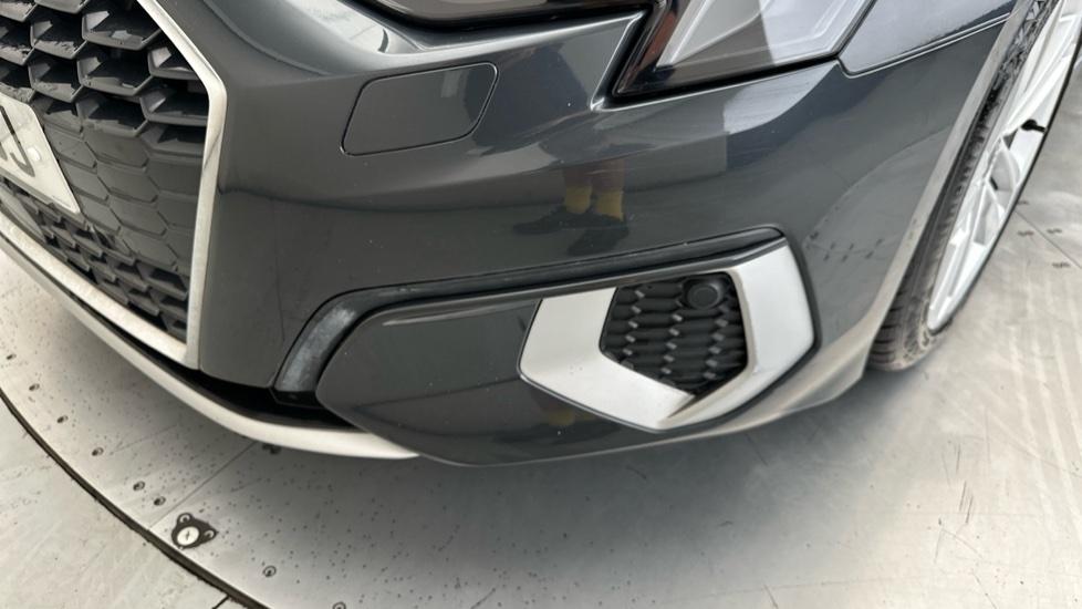 Front Parking Sensors / Headlight Washers 