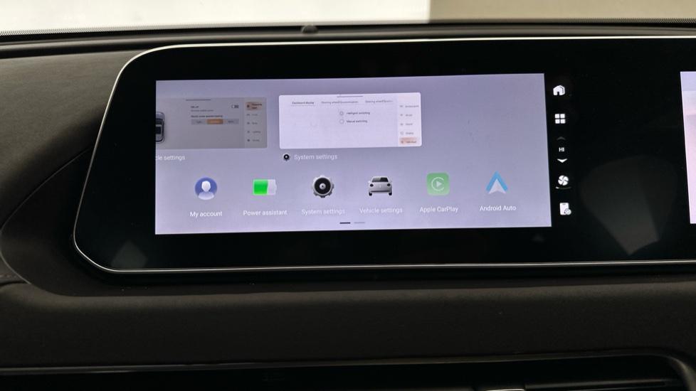 Apple Car Play & Android Auto