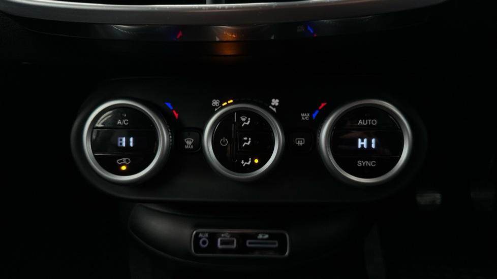 Air Conditioning /Dual Climate Control 