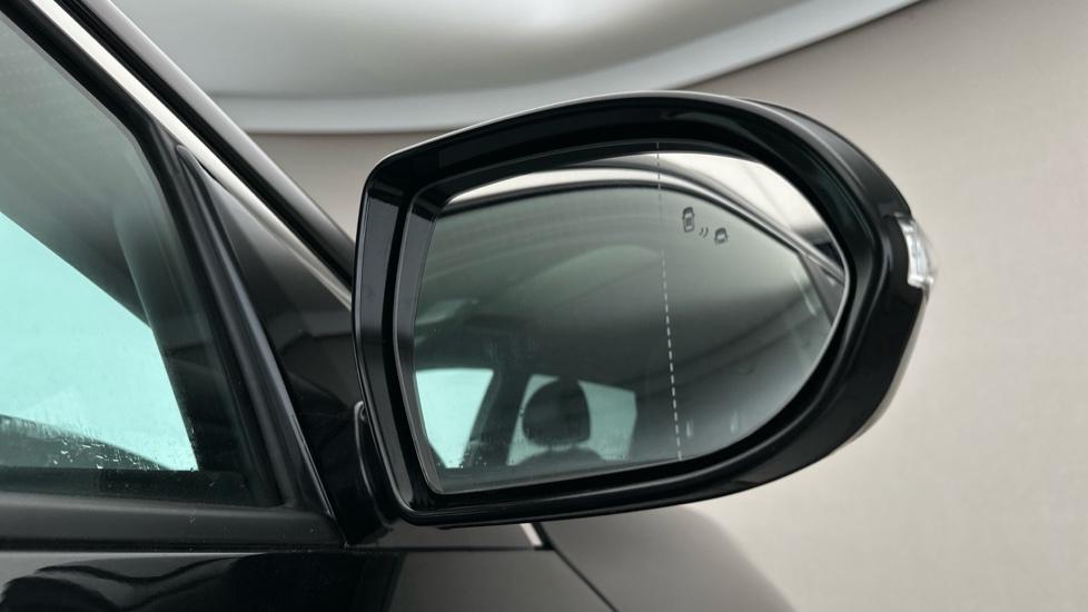 Blind Spot Monitoring System 